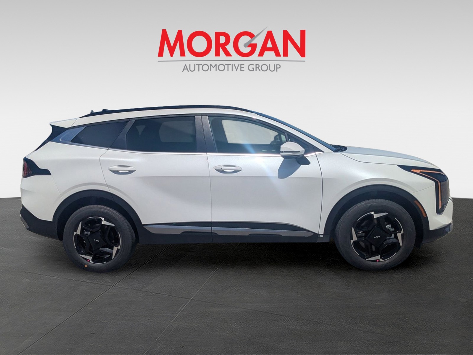 New 2026 Snow White Pearl Kia EX image 4