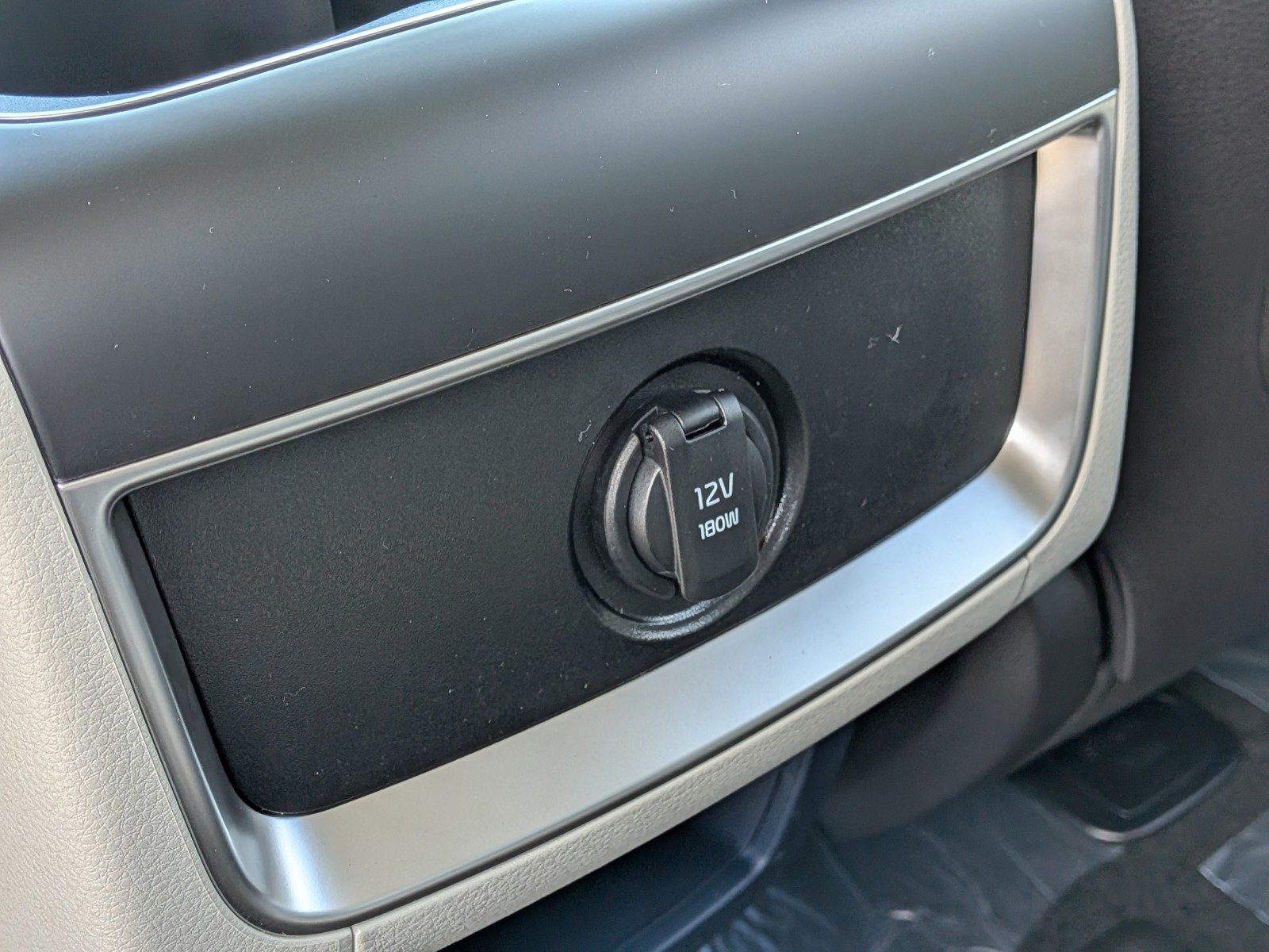 New 2026 Snow White Pearl Kia EX image 19