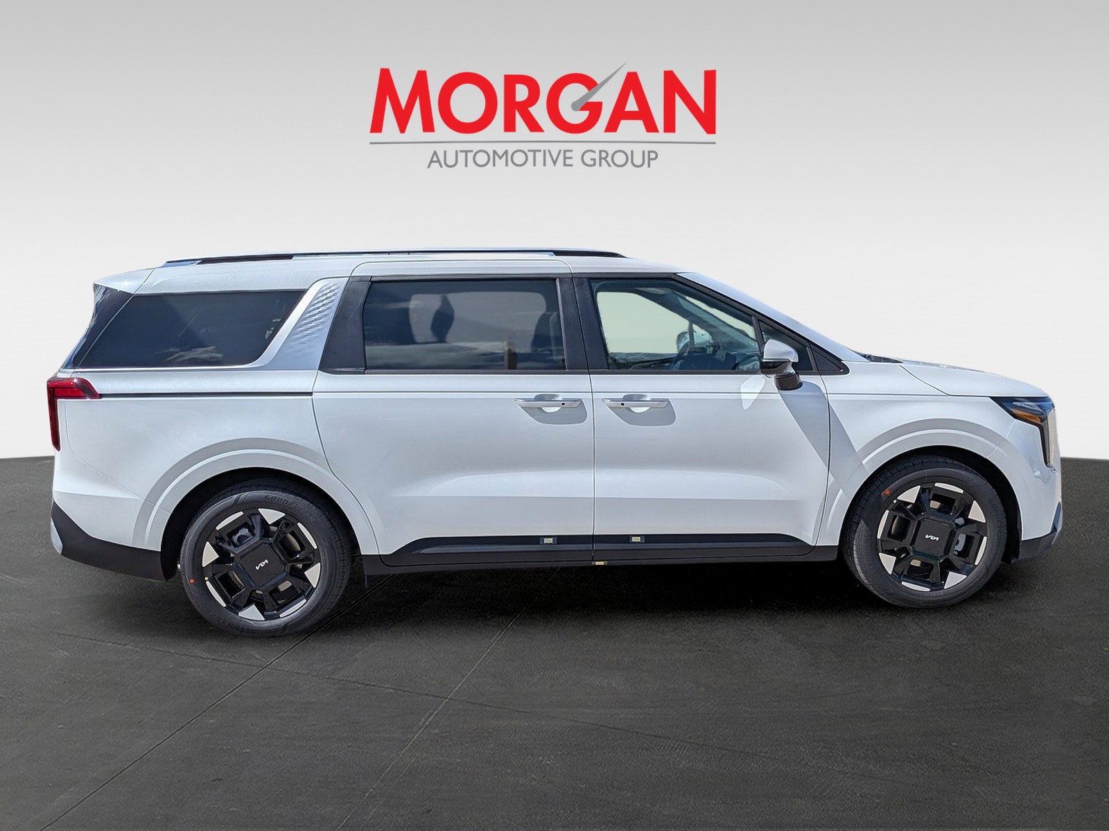 New 2026 Snow White Pearl Kia EX image 3
