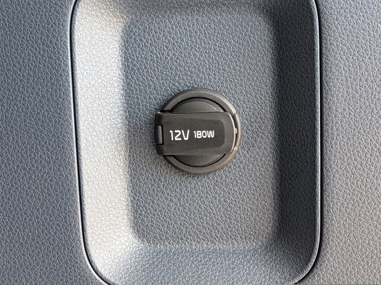 New 2026 Snow White Pearl Kia EX image 15