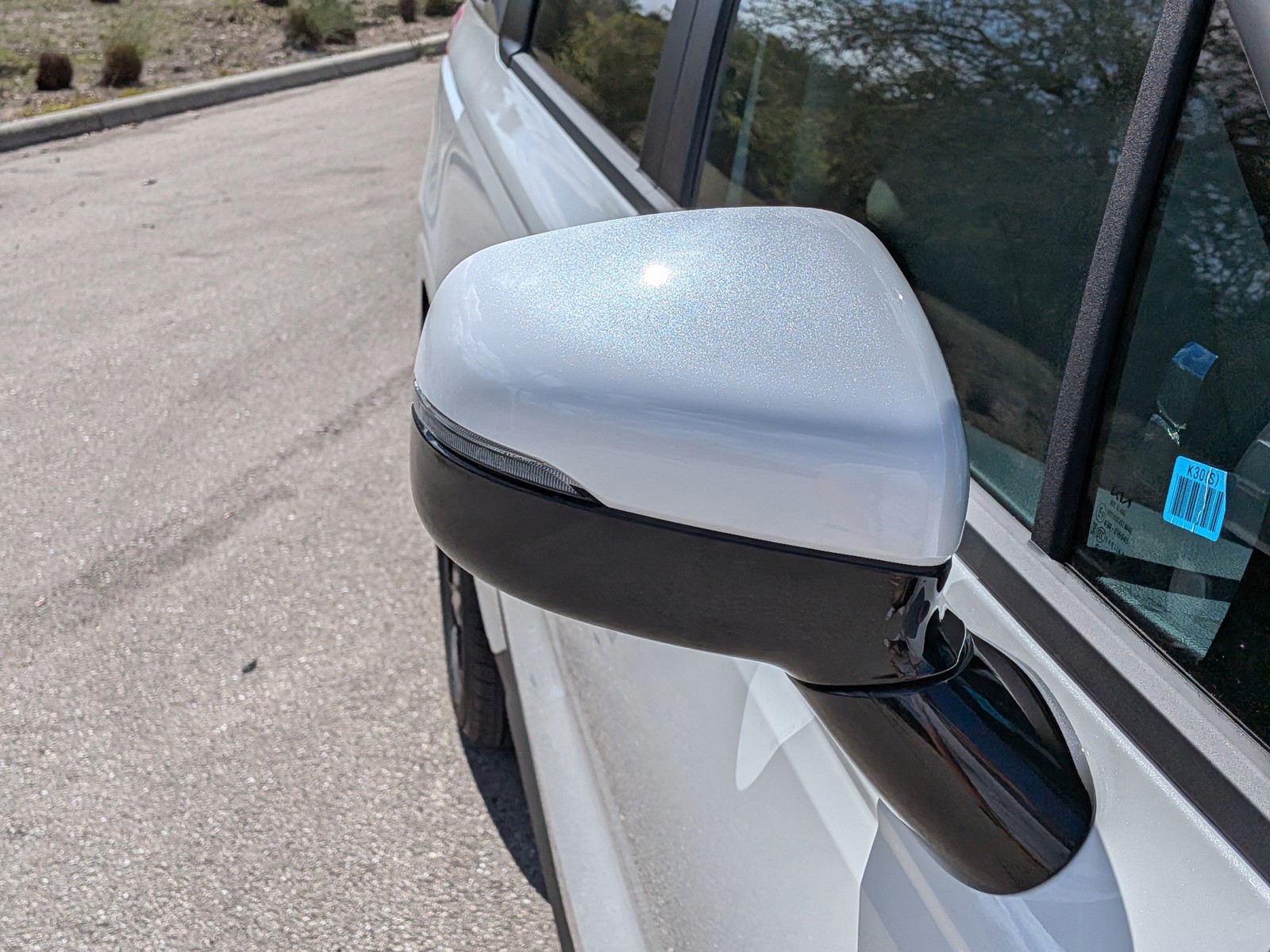New 2026 Snow White Pearl Kia EX image 12