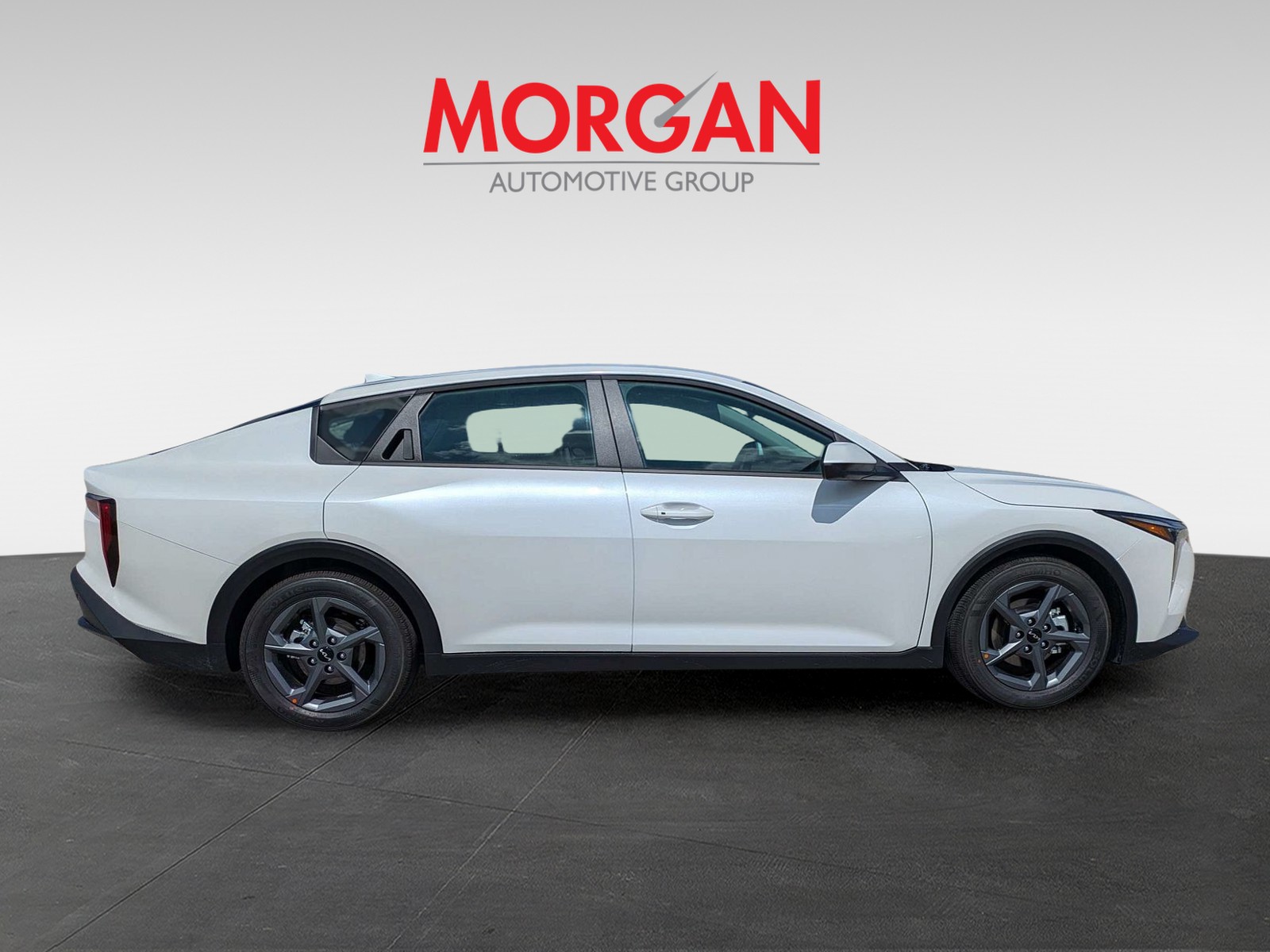 New 2026 Snow White Pearl Kia LXS image 4