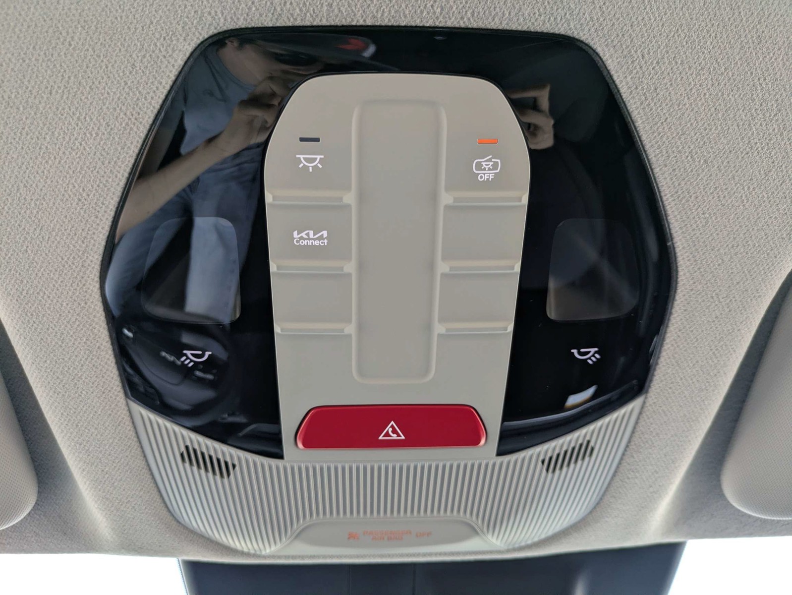 New 2026 Snow White Pearl Kia LXS image 23