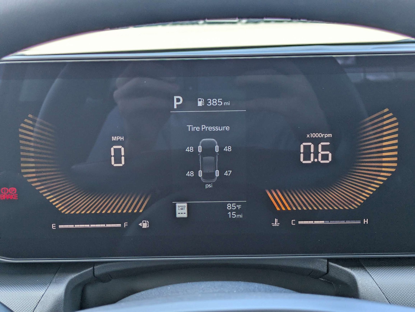 New 2026 Snow White Pearl Kia LXS image 33