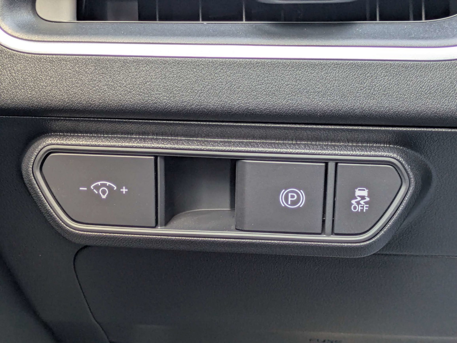 New 2026 Snow White Pearl Kia LXS image 28