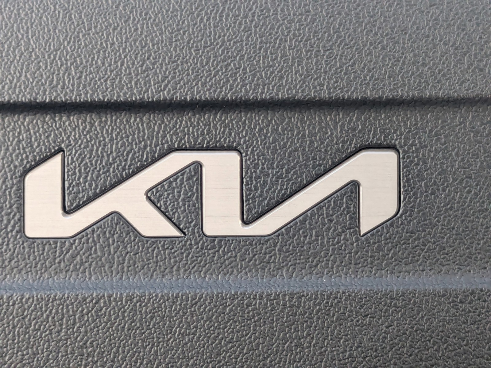 New 2026 Glacial White Pearl Kia LX image 31
