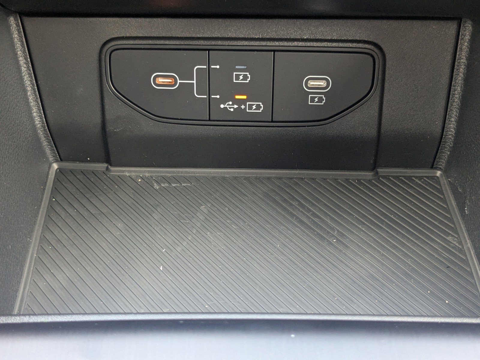 New 2026 Glacial White Pearl Kia LX image 24