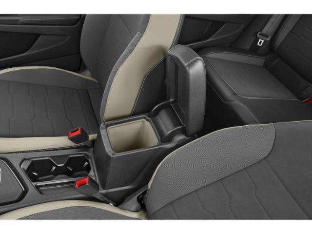 Used 2025 Deep Black Volkswagen SE image 13