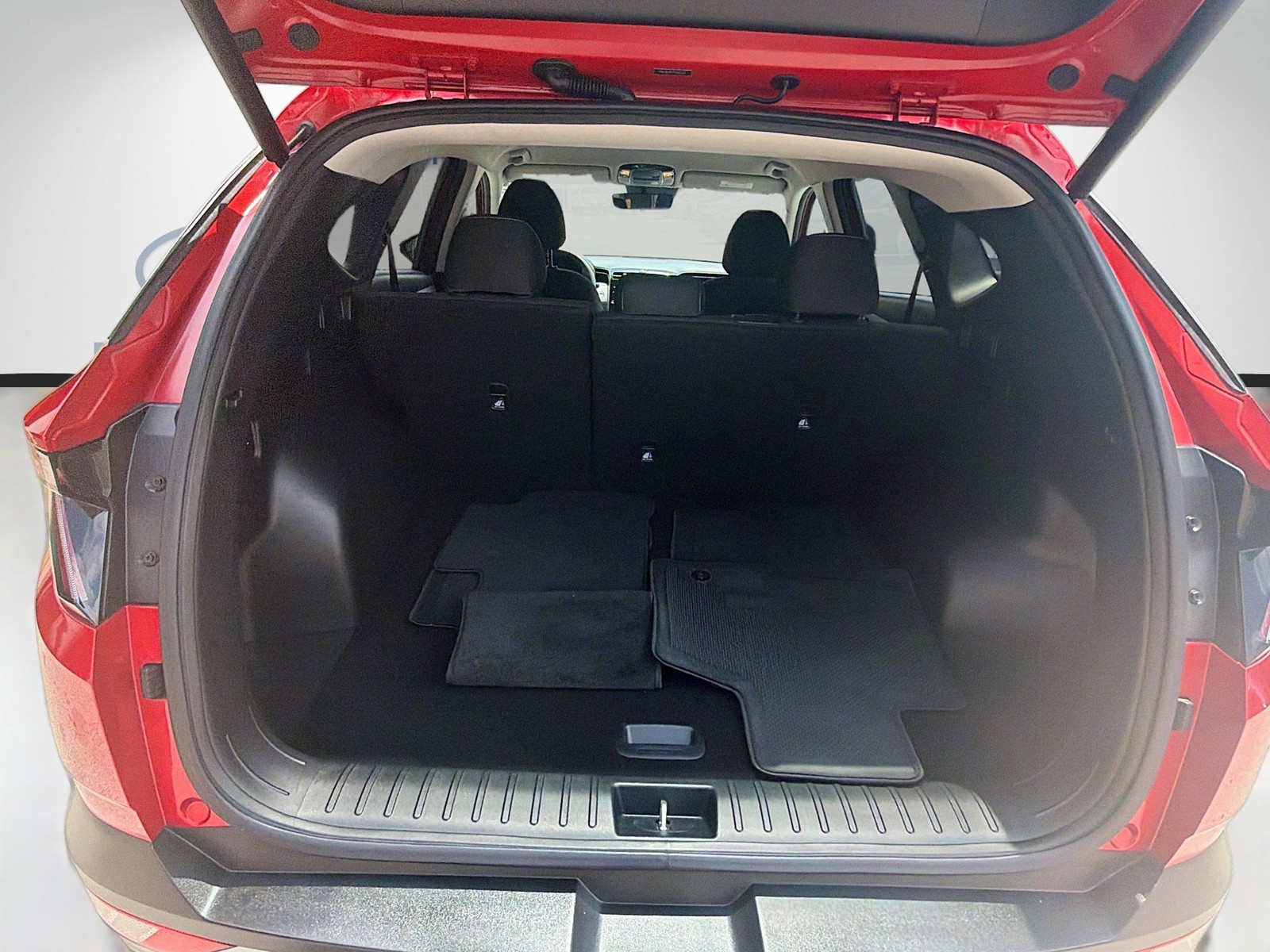 Used 2023 Calypso Red Hyundai SEL image 24