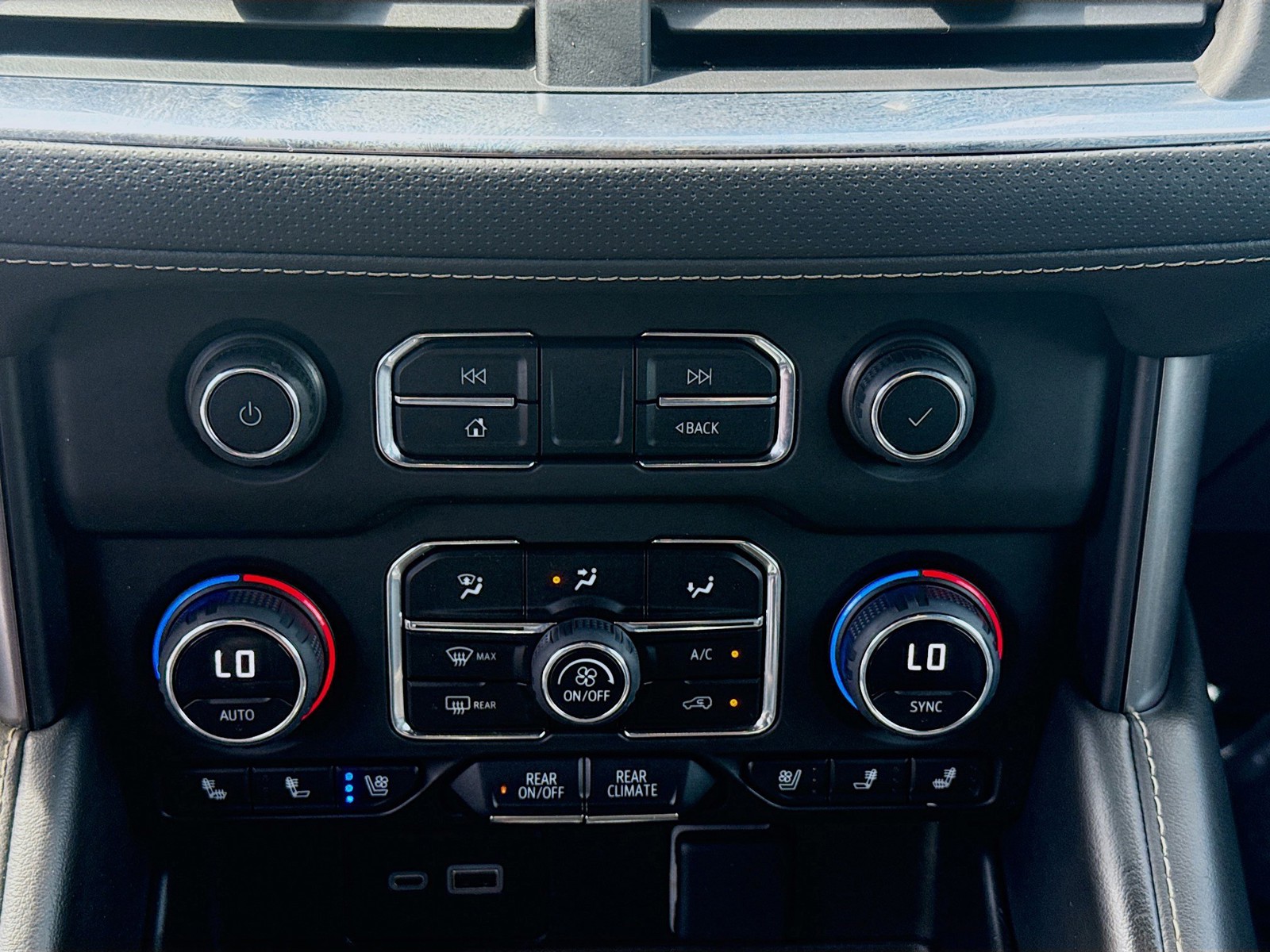 Used 2023 Black Chevrolet Premier image 12