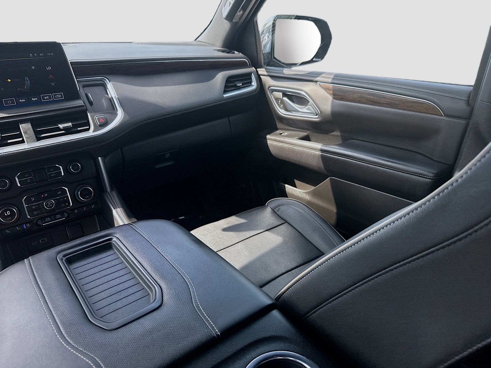 Used 2023 Black Chevrolet Premier image 19