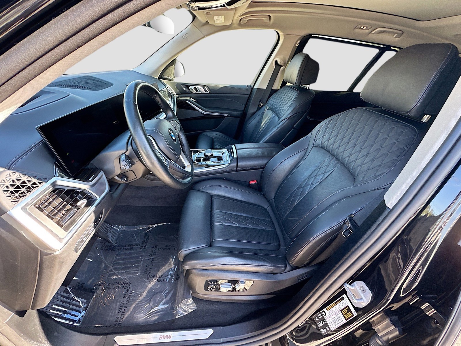 Used 2025 Black Sapphire Metallic BMW xDrive40i image 20