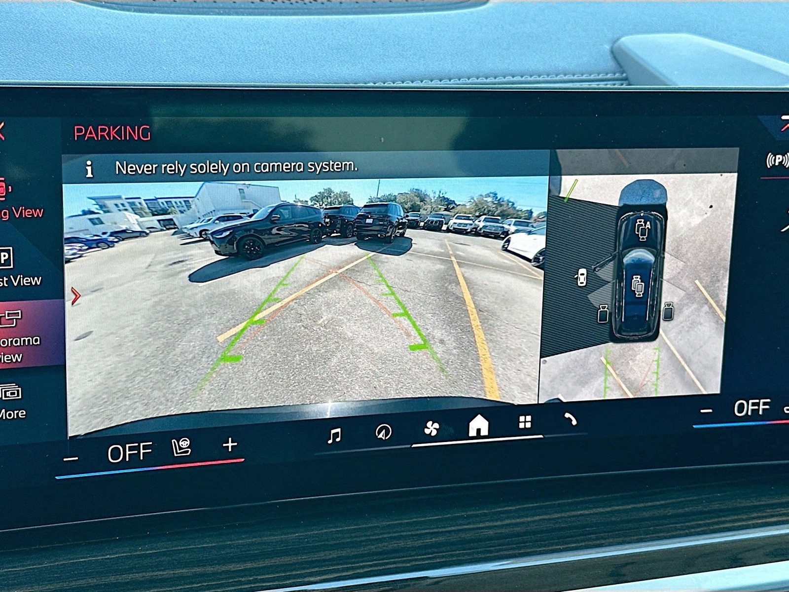 Used 2025 Black Sapphire Metallic BMW xDrive40i image 14