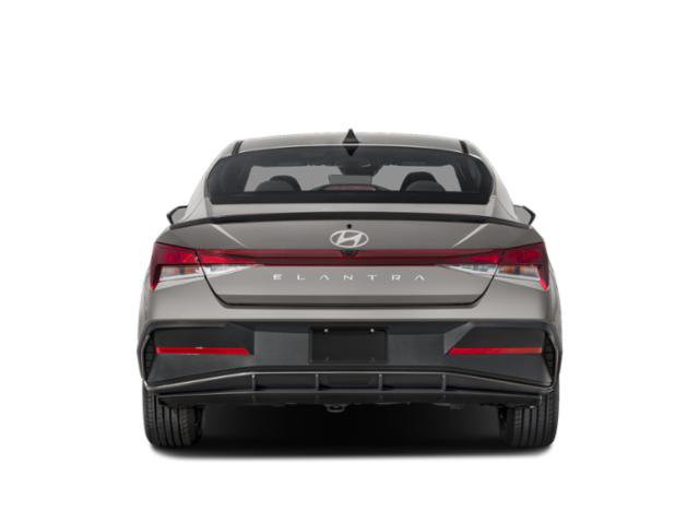 Used 2025 Abyss Black Hyundai SEL Sport image 8