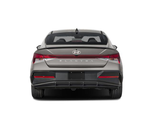 Used 2025 Abyss Black Hyundai SEL Sport image 8