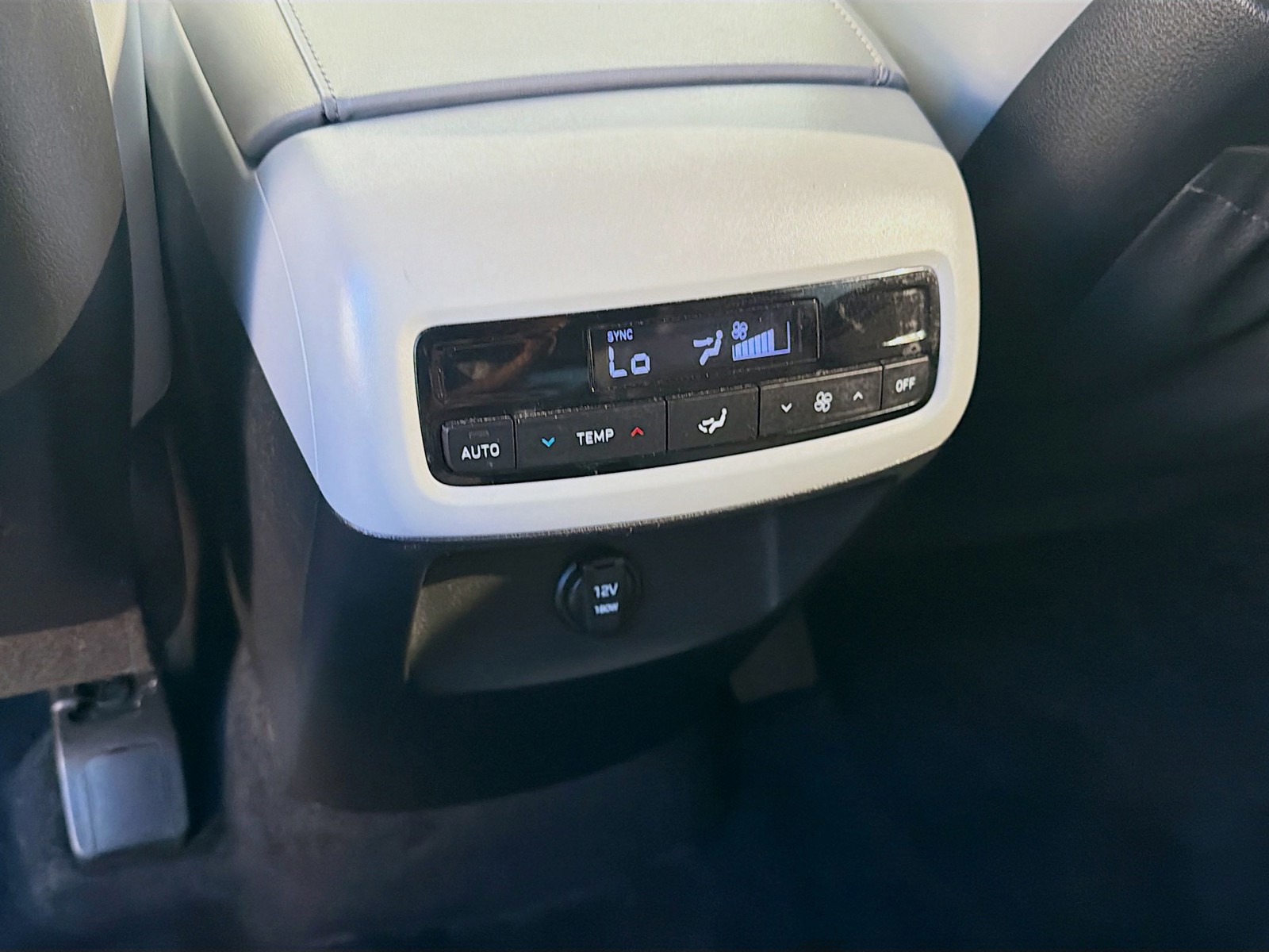 Used 2023 Sierra Burgundy Hyundai SEL image 21