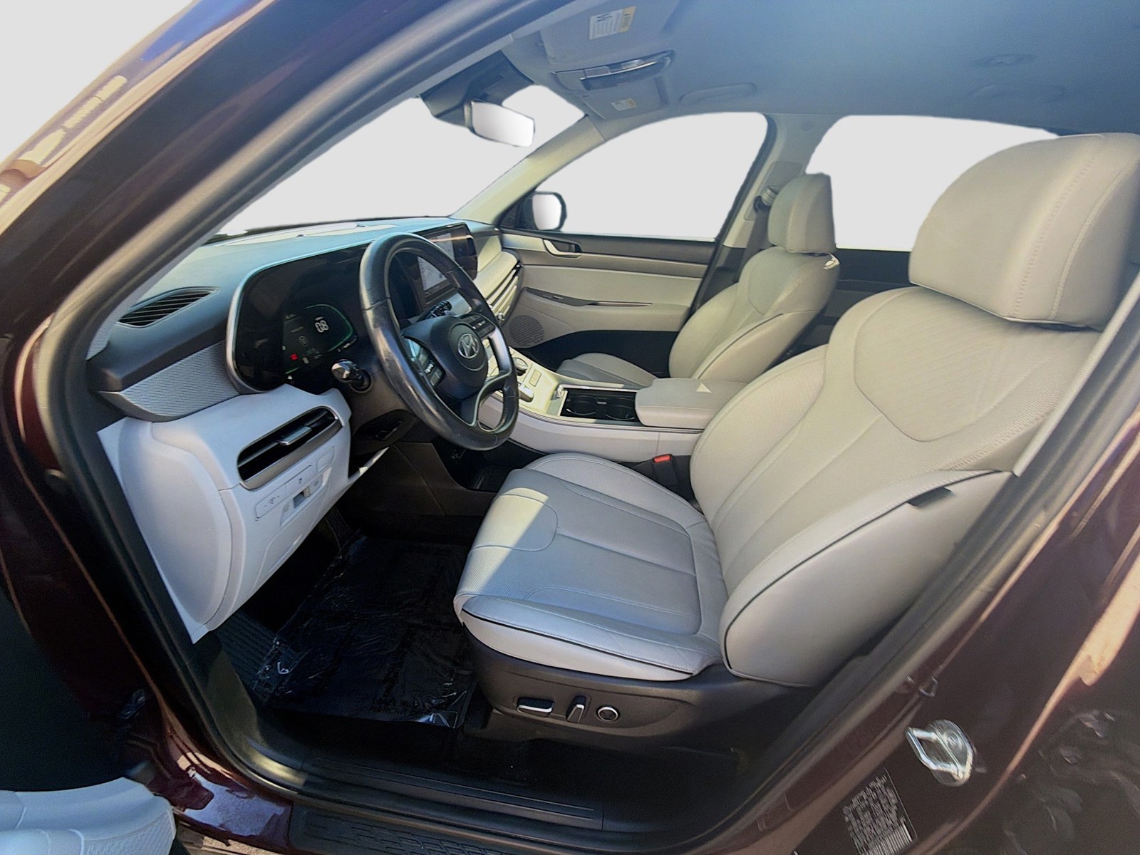 Used 2023 Sierra Burgundy Hyundai SEL image 17