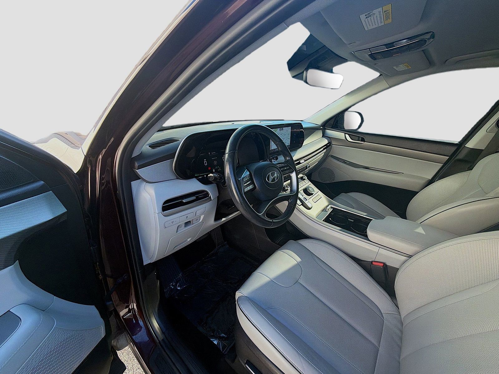 Used 2023 Sierra Burgundy Hyundai SEL image 7