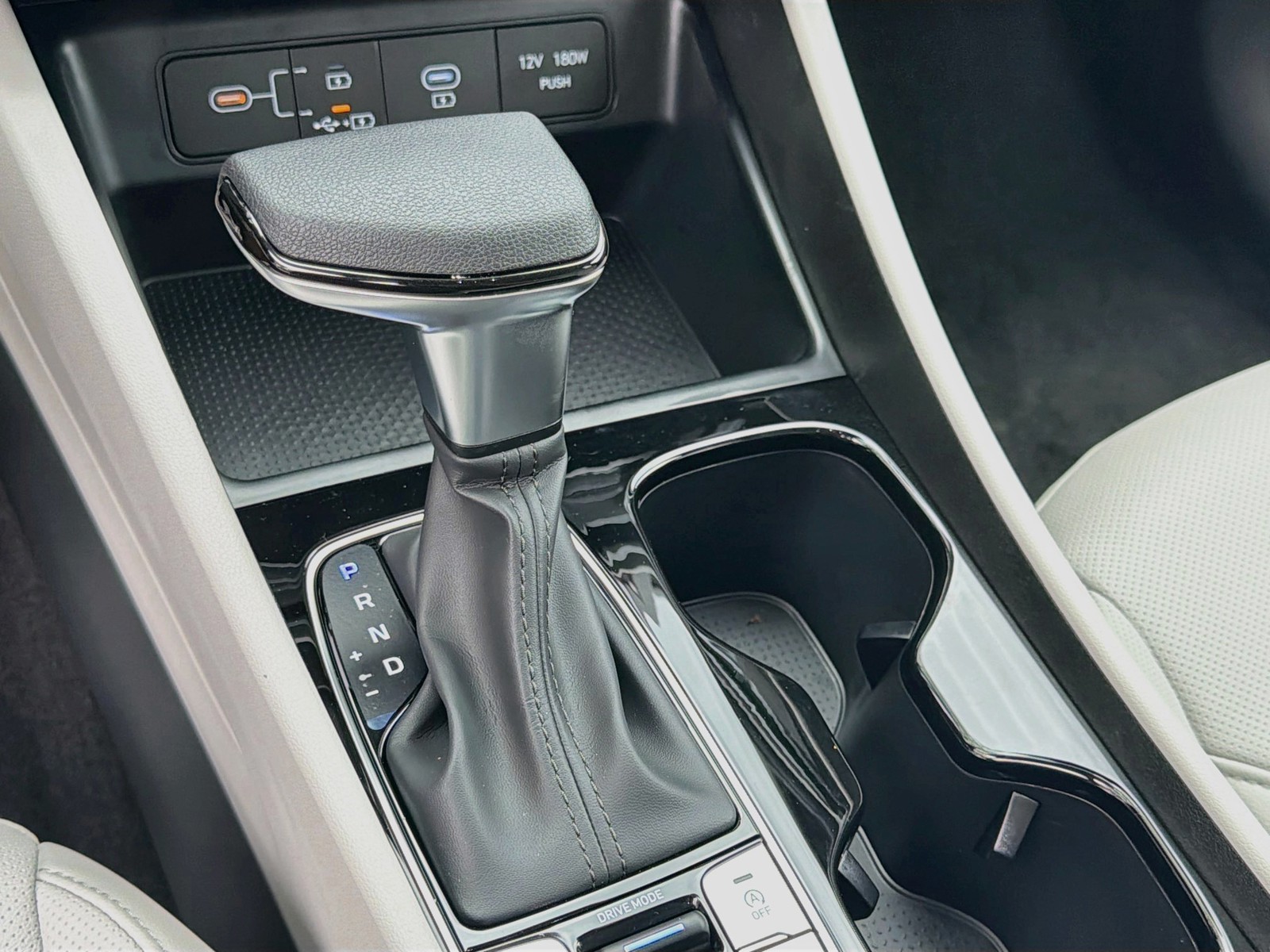 New 2026 Shimmering Silver Hyundai SEL Plus image 14