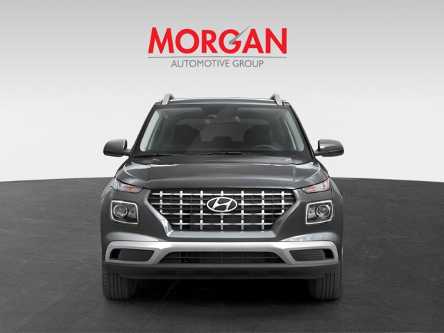 New 2026 Shimmering Silver Hyundai SEL image 7