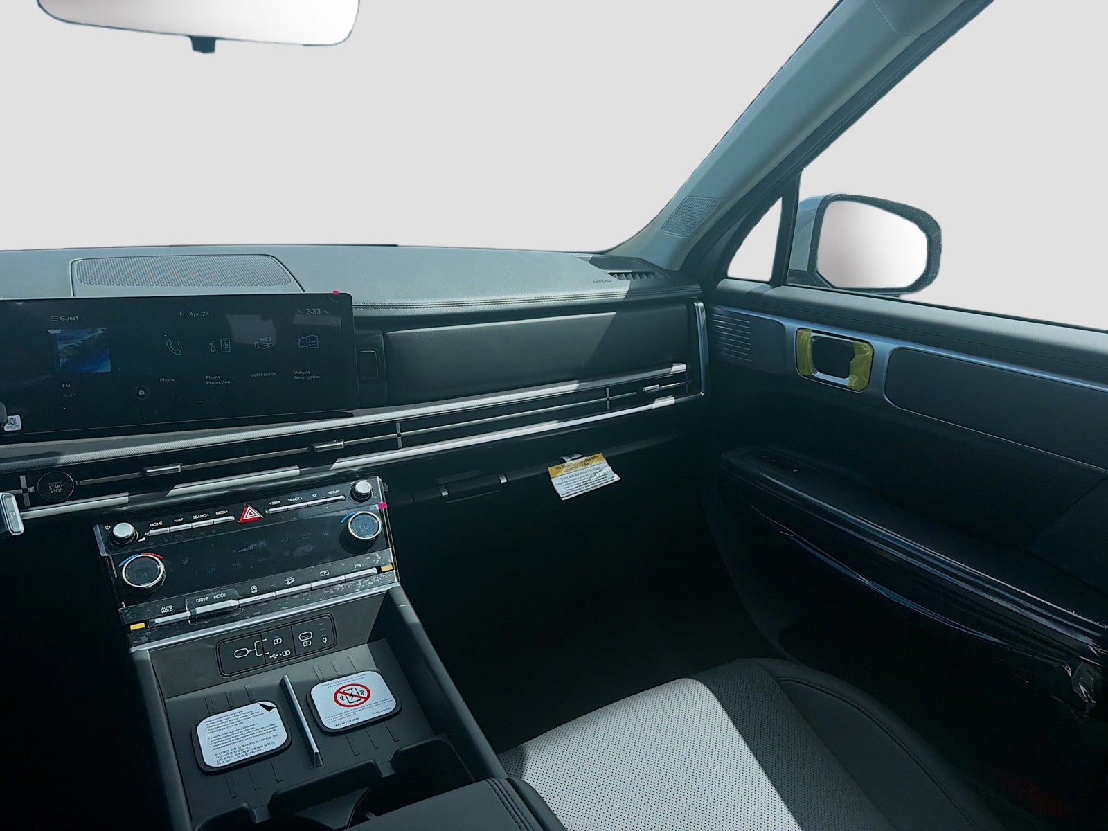 New 2026 Shimmering Silver Hyundai SEL image 16