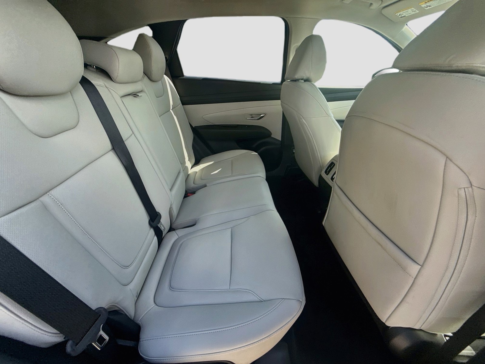 New 2026 Hampton Gray Hyundai SEL Plus image 20