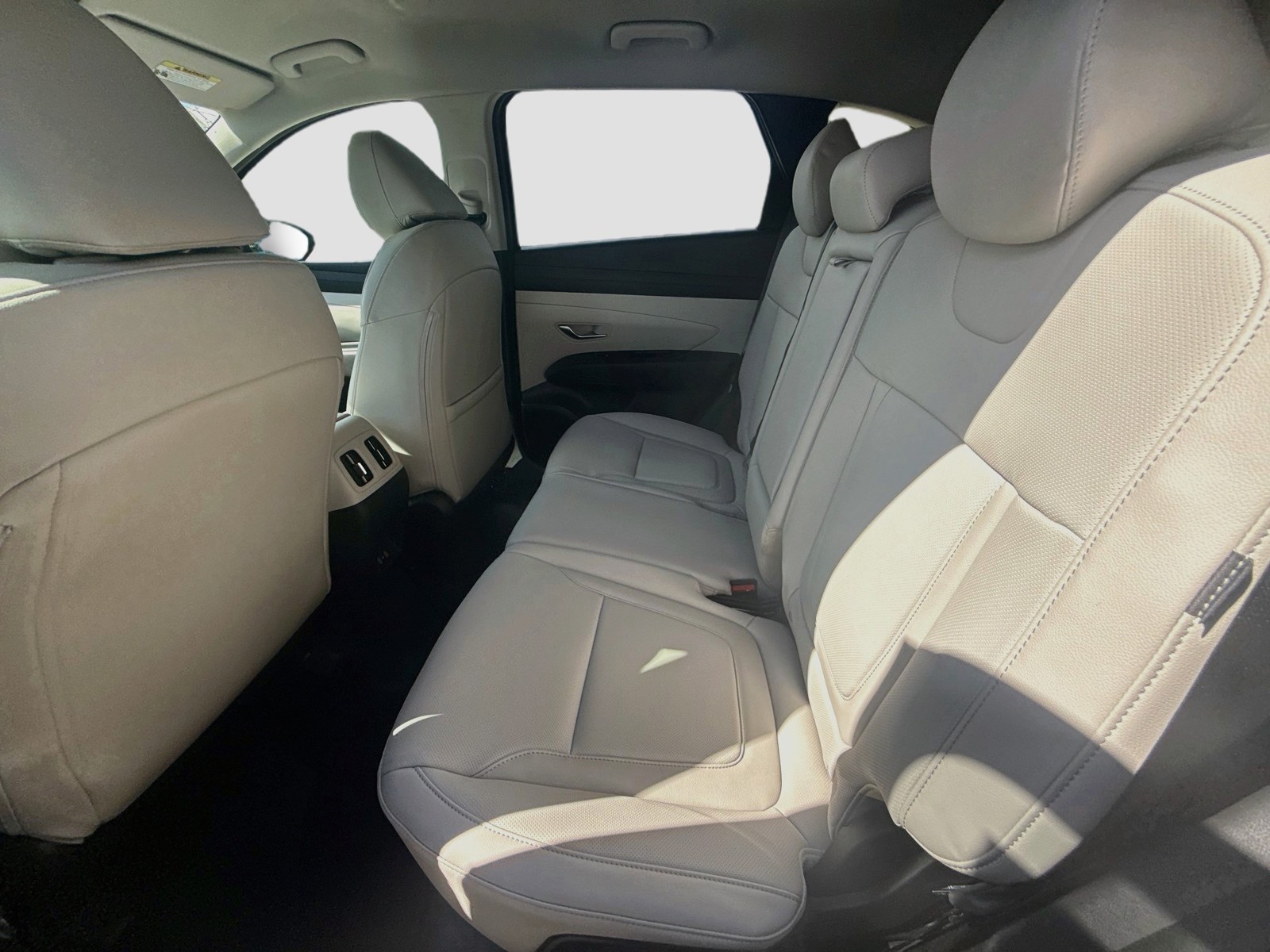 New 2026 Hampton Gray Hyundai SEL Plus image 18