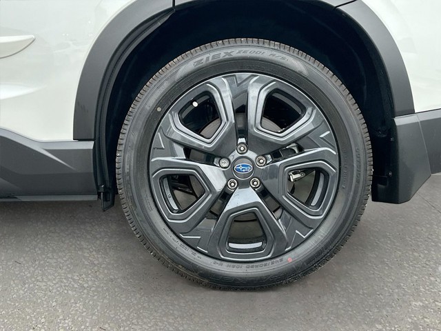 New 2025 White Subaru Onyx Edition Touring image 33