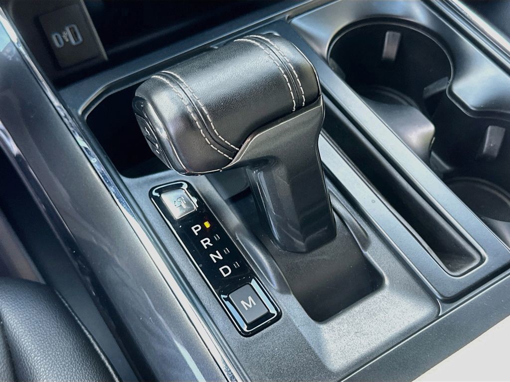 Used 2023 White Ford XLT image 17
