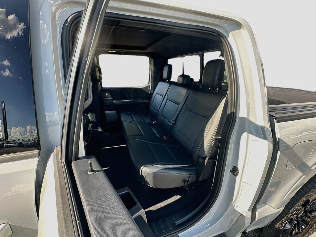 Used 2023 White Ford XLT image 26