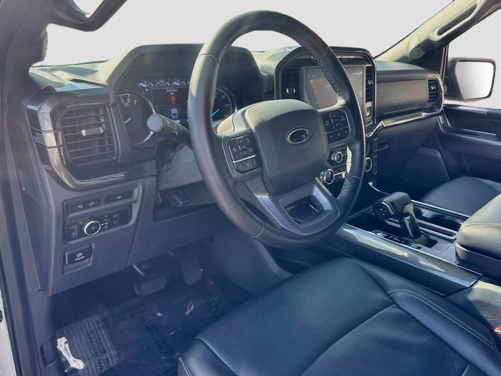 Used 2023 White Ford XLT image 9