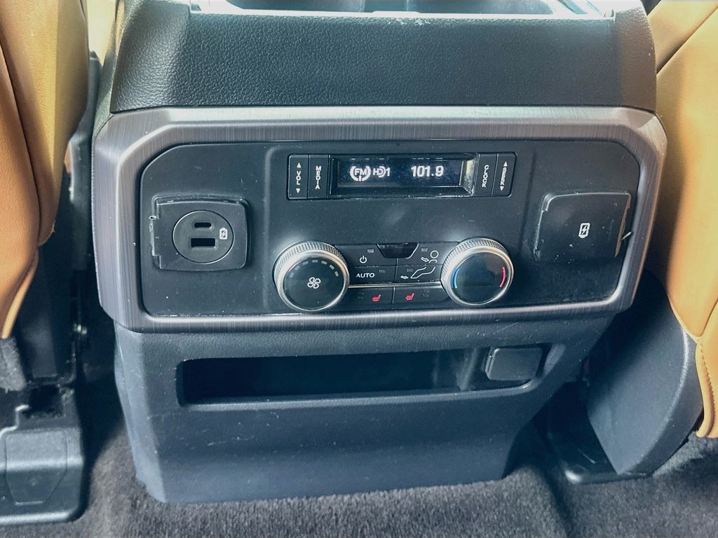 Used 2022 Black Ford Platinum image 27
