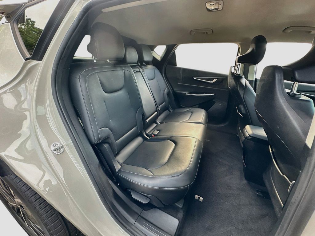 Certified Used 2023  Kia Wind image 27