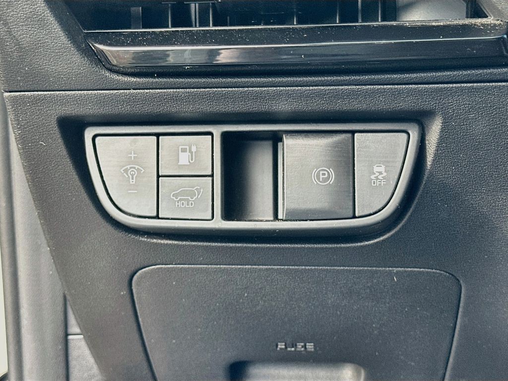 Certified Used 2023  Kia Wind image 10