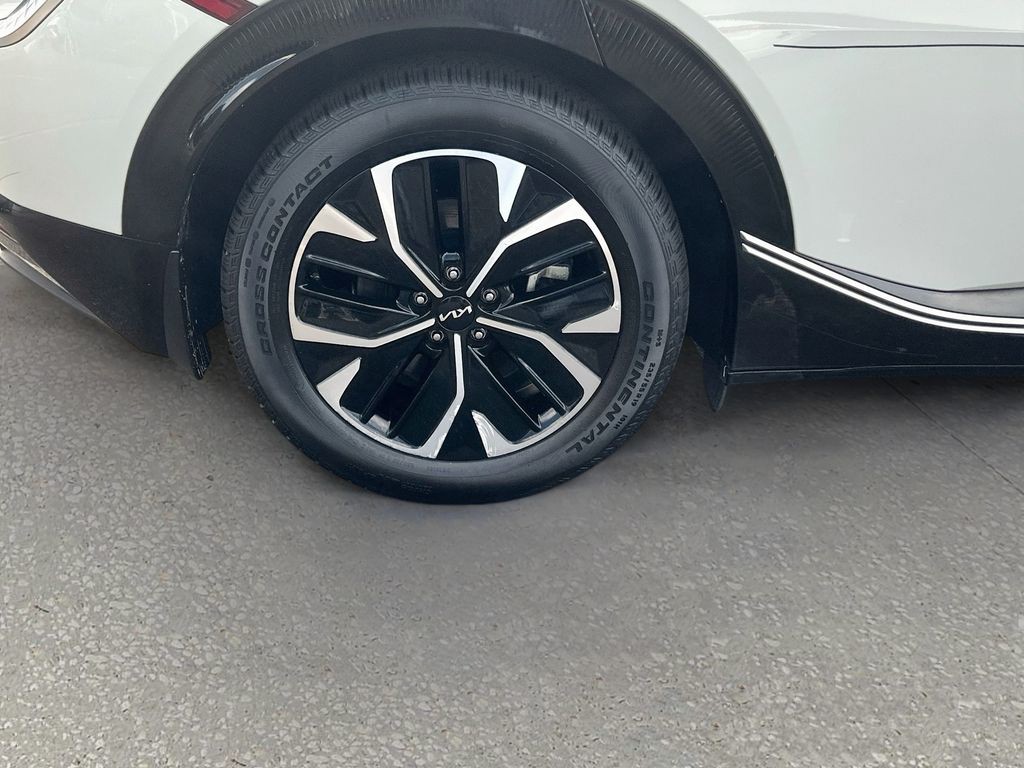 Certified Used 2023  Kia Wind image 31