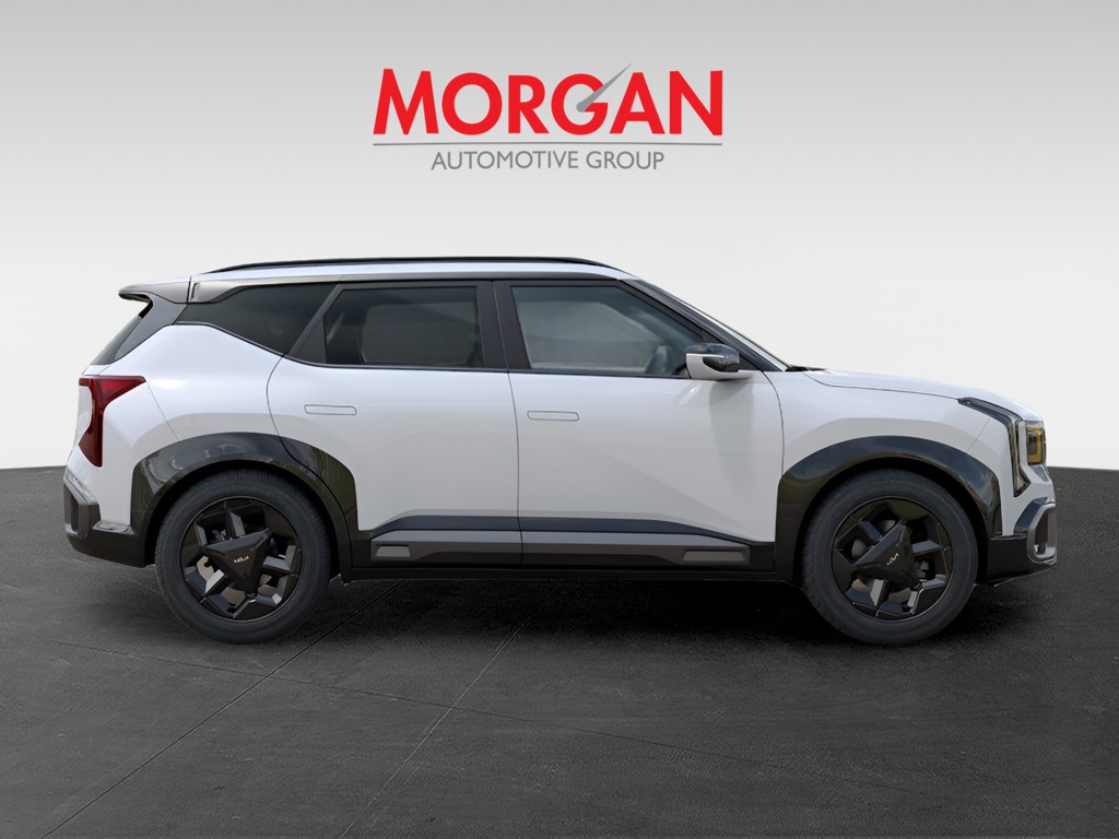 New 2027 White Kia X-Line image 7