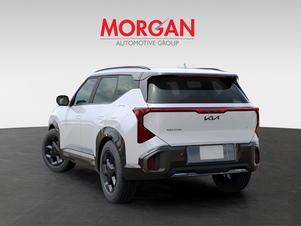 New 2027 White Kia X-Line image 4