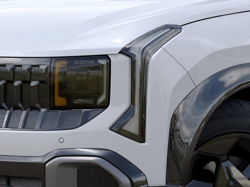 New 2027 White Kia X-Line image 10