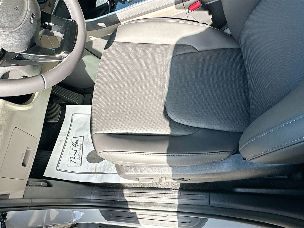 New 2026 White Kia EX image 19