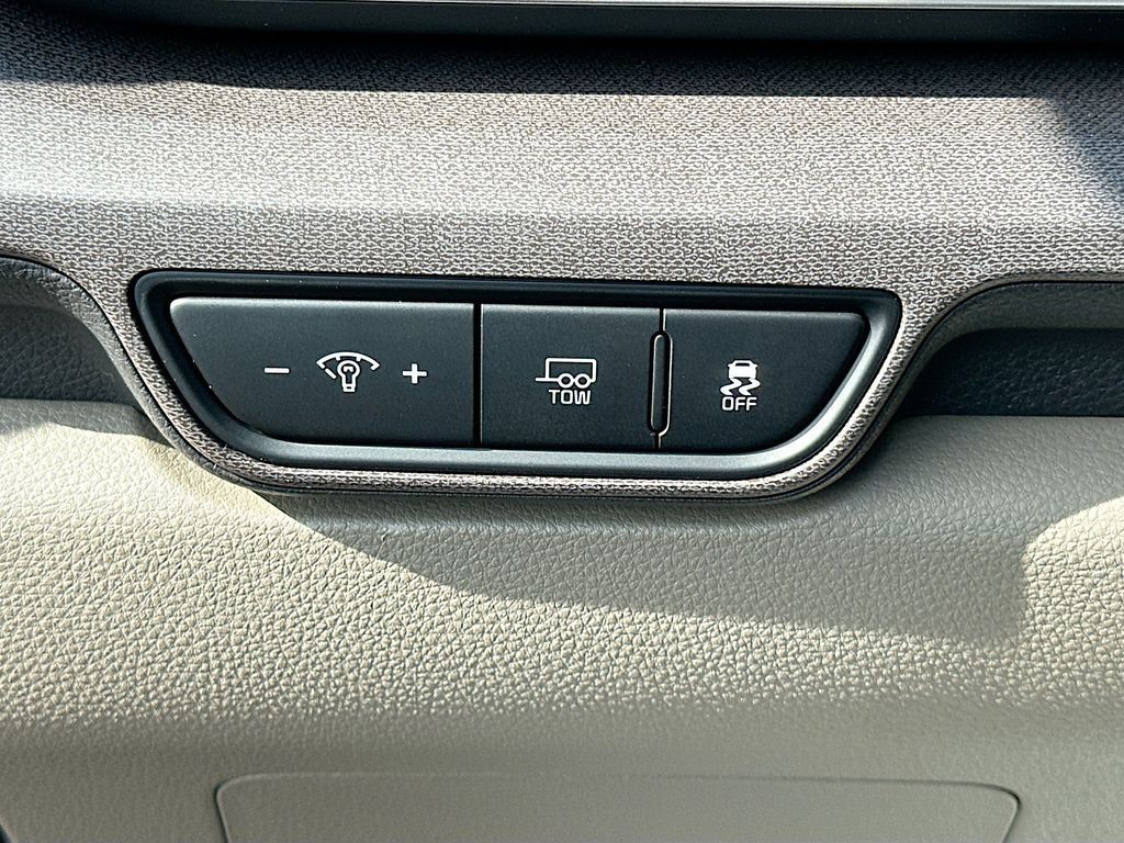 New 2026 White Kia EX image 10