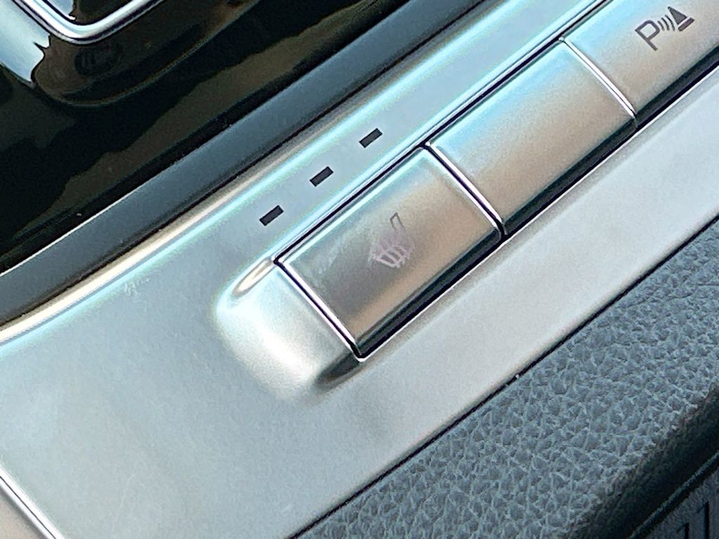New 2026 White Kia EX image 20