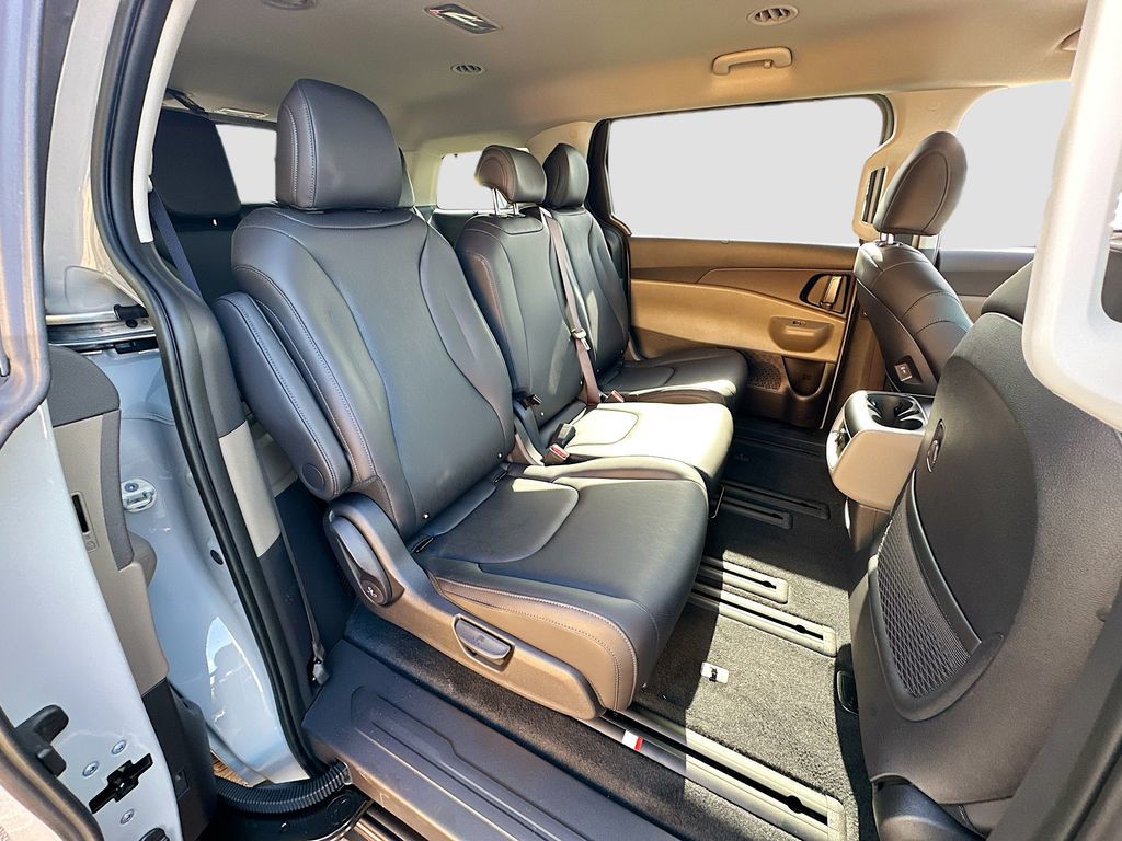 New 2026 White Kia EX image 28