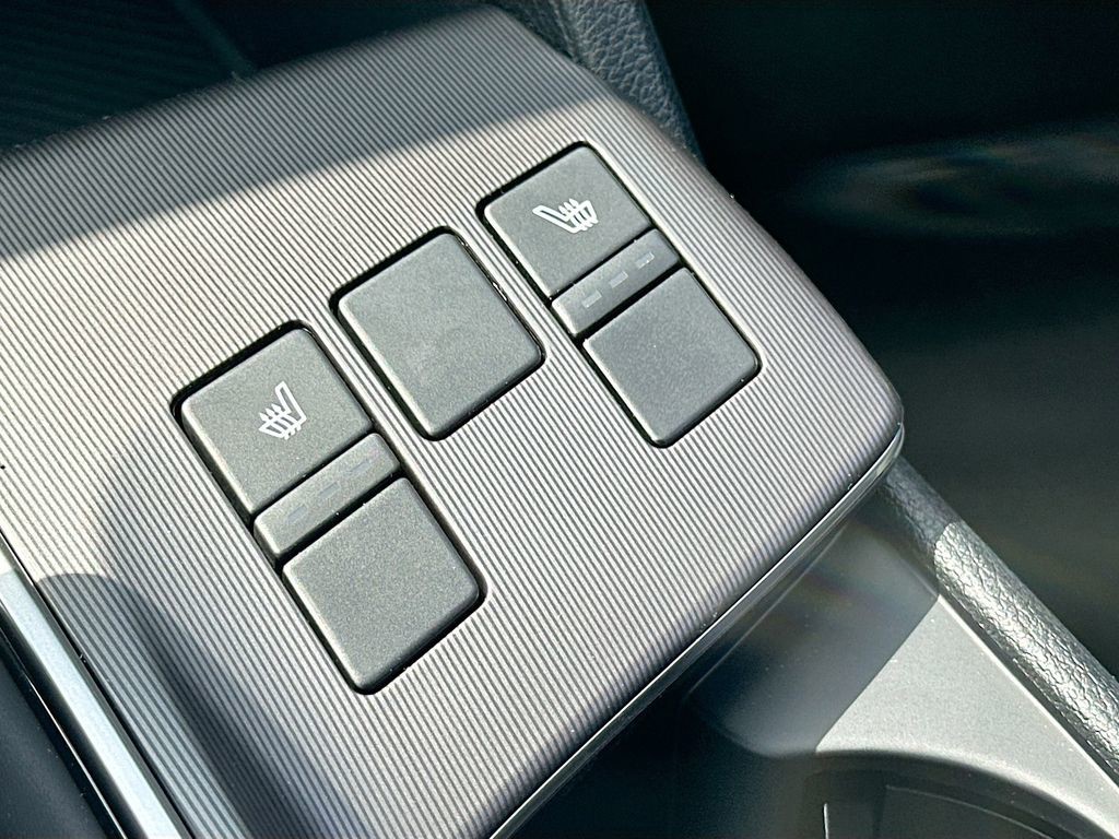 New 2026 White Kia EX image 19