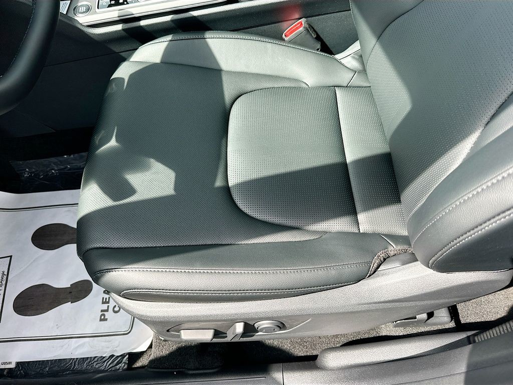 New 2026 White Kia EX image 18