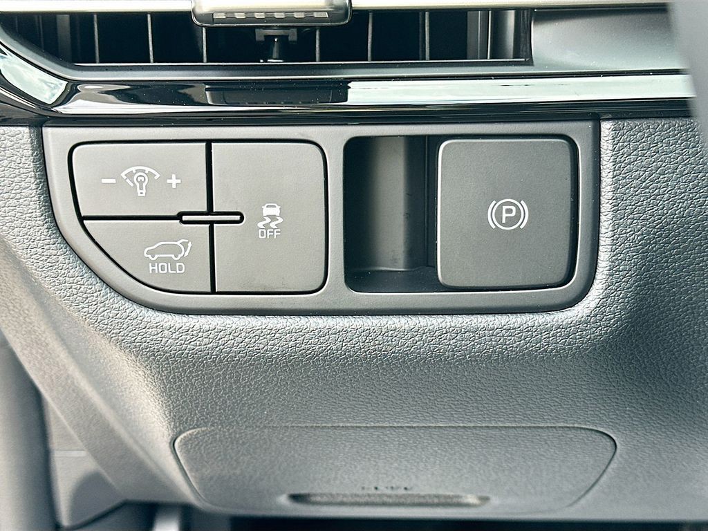 New 2026 White Kia EX image 10
