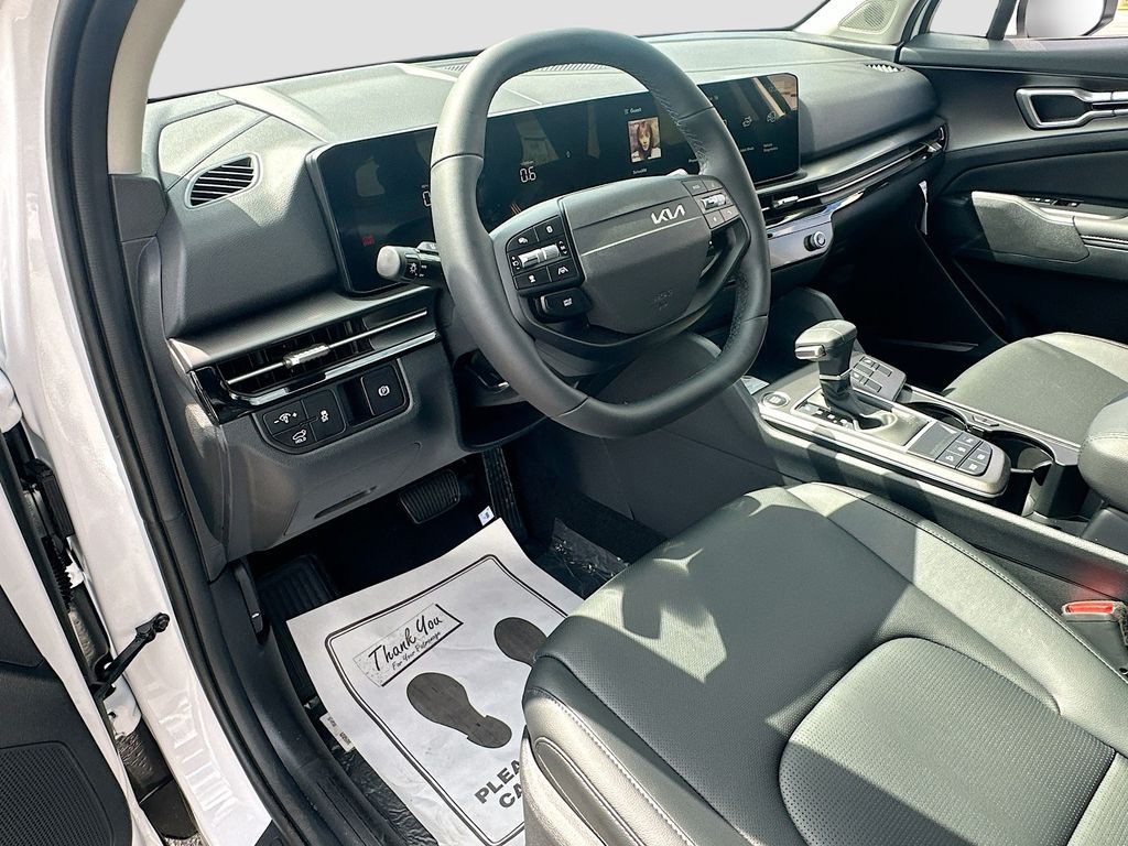 New 2026 White Kia EX image 9