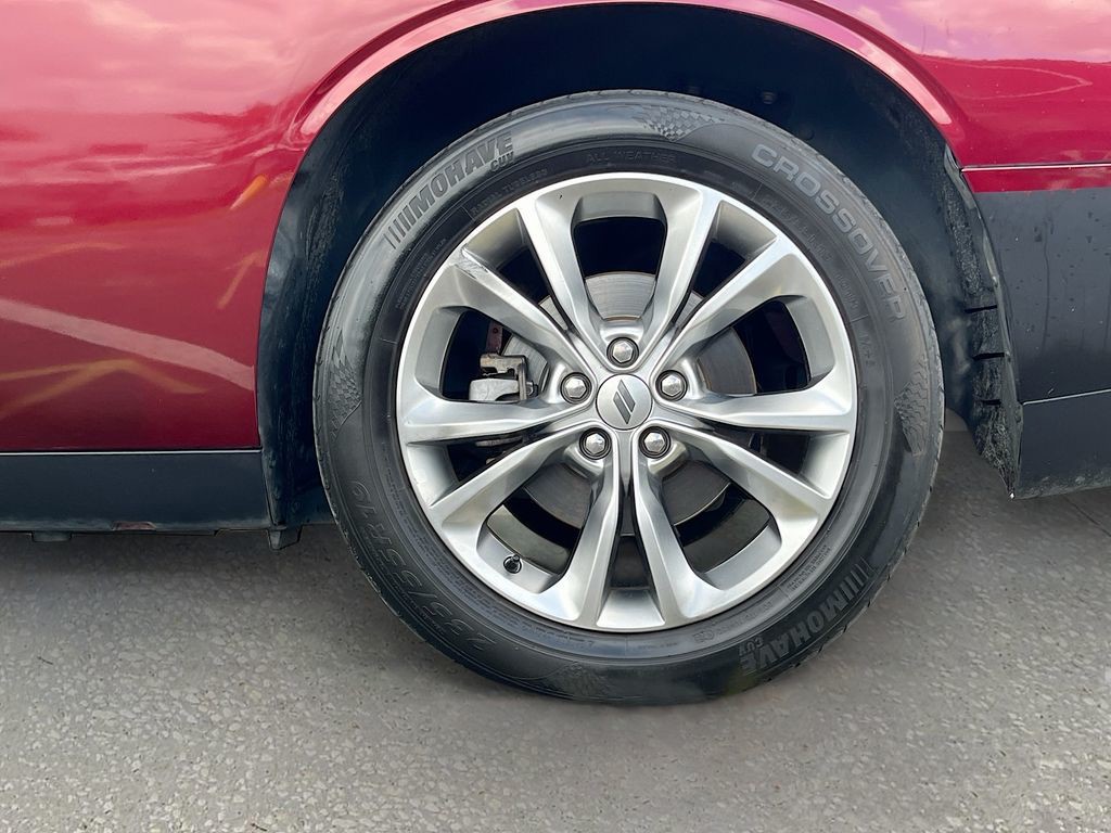 Used 2021 Red Dodge SXT image 30
