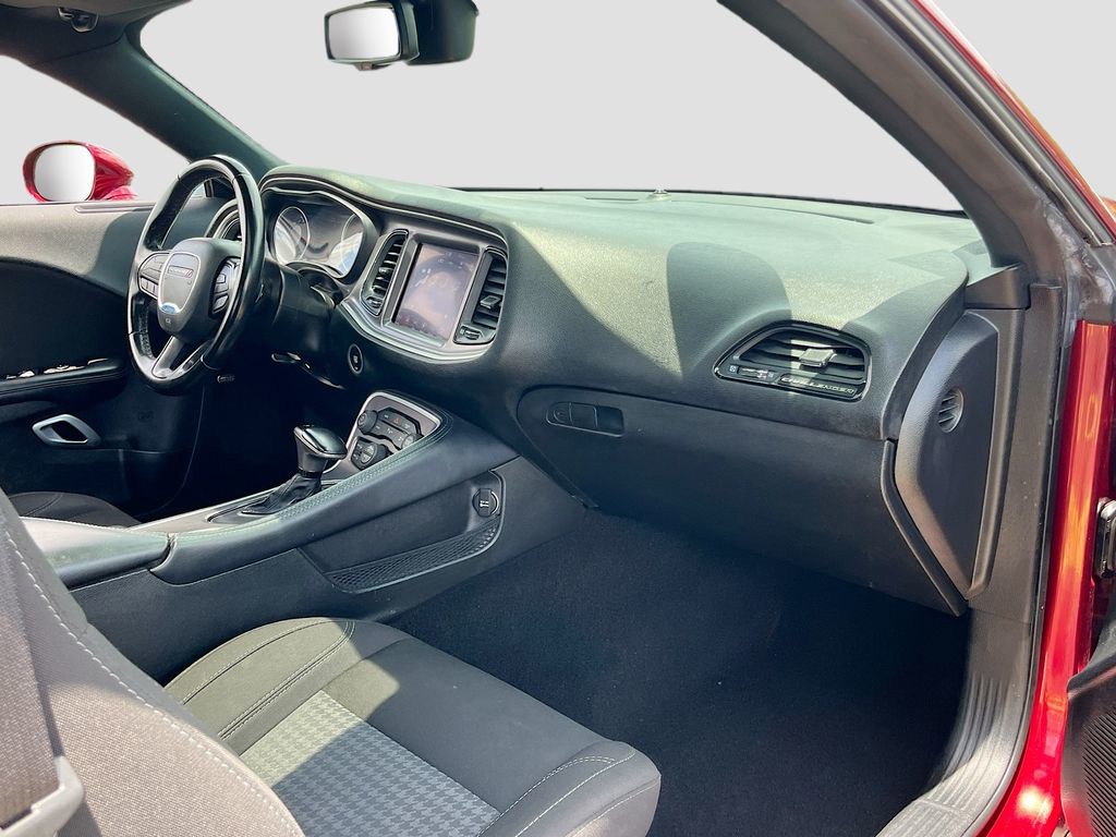 Used 2021 Red Dodge SXT image 29