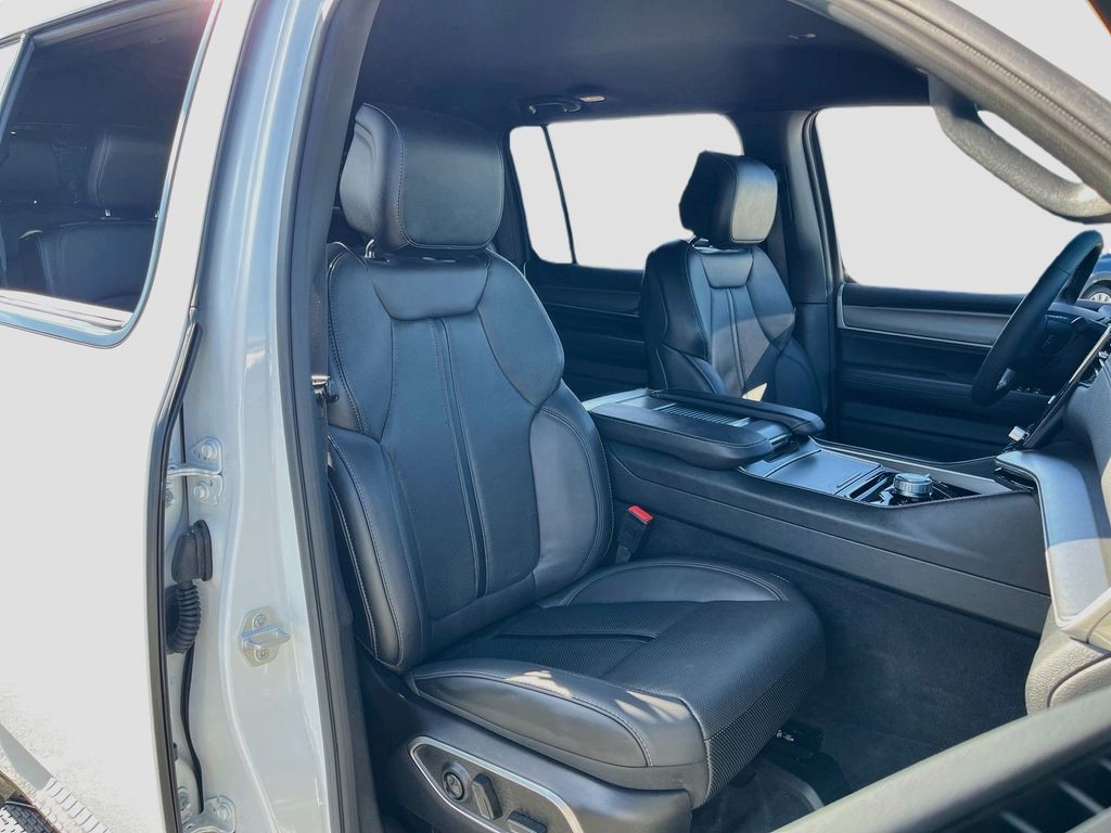 Used 2025 White Jeep Series II image 30
