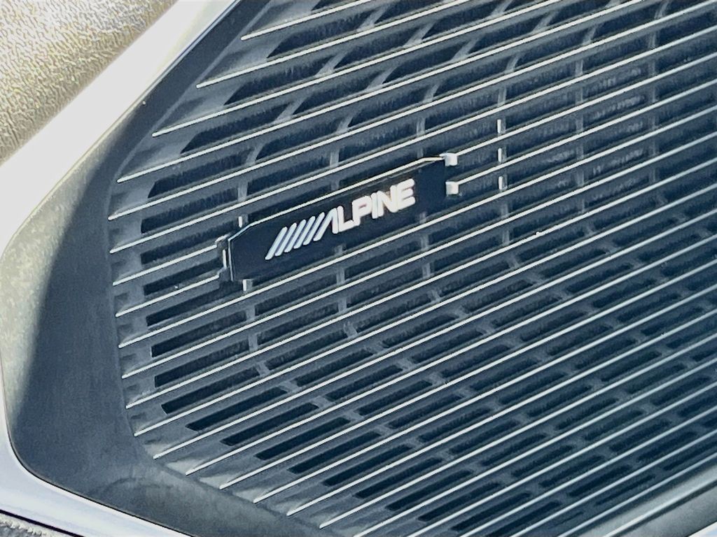 Used 2025 White Jeep Series II image 19